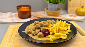 „Ikea“ kuličky snadno připravíte i doma. Naučte se je podle videonávodu