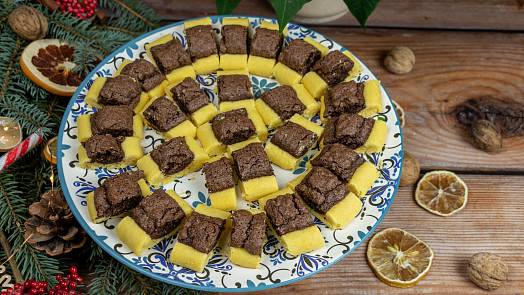 Znáte cikánské cukroví? Připravte si ořechovo-kakaovou dobrotu podle videonávodu