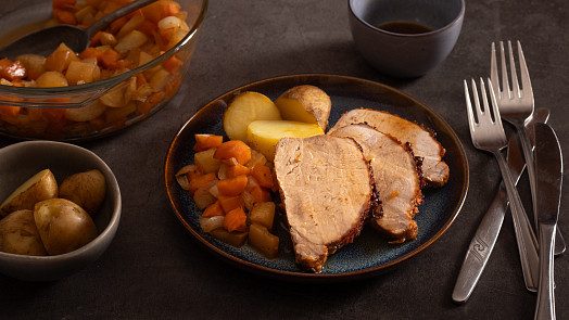 Jak udělat pečínku z vepřového masa? Česká klasika, která nikdy neomrzí