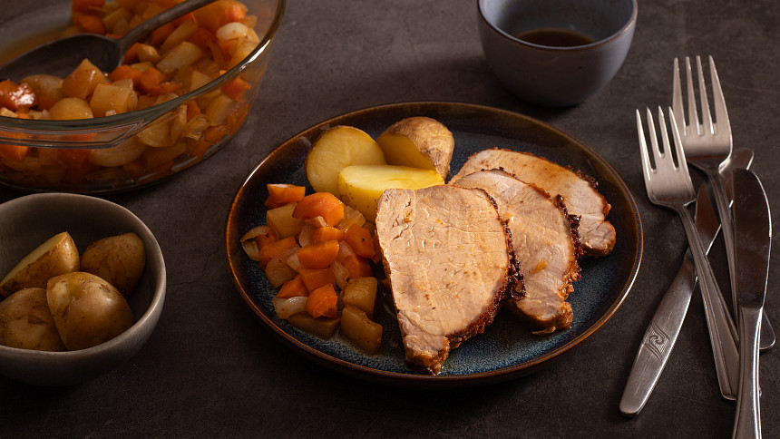 Jak udělat pečínku z vepřového masa? Česká klasika, která nikdy neomrzí