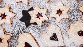 10 chyb při přípravě a pečení lineckého cukroví: Hnědá barva značí přepečení