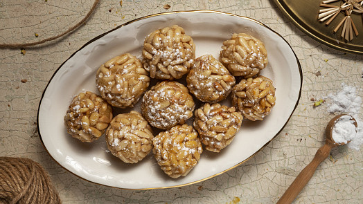 Jak udělat veganské cukroví? Nahraďte máslo, mléko a med rostlinnými surovinami