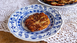 Jak na nejlepší křupavé bramboráky? Naše babičky je zvládly perfektně i bez vážení