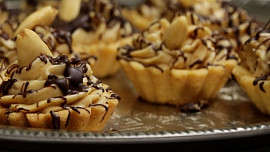 Fantastické karamelové košíčky: Zažijte lahodnou karamelovou slast v jednom soustu