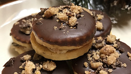 Margotková kolečka s čokoládou: Báječné cukroví s lahodnou náplní je překvapivě snadné