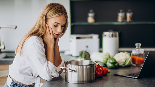 Jak vybrat multifunkční hrnec? Je vhodný k vaření, pečení, smažení a fritování