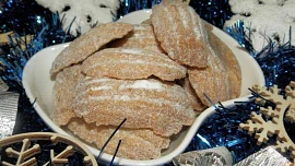 Milujete pracny, ale nemáte formičky? Známe řešení, jak dát cukroví správný tvar