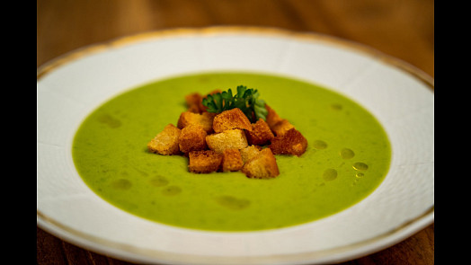 Hráškový krém: Připravte si lahodnou a jemnou polévku, zvládnete ji během chvilky