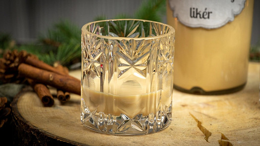 Jak udělat vaječný likér? Sladký alkoholický nápoj chutná nejlépe o Vánocích