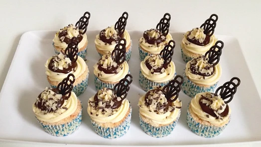 Máslový vaječný krém můžeme libovolně ochutit: Naplníme jím cukroví i moučníky