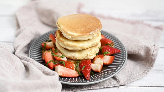 Extra rychlé lívance: Nadýchané malé lívanečky chutnají s marmeládou i šlehačkou