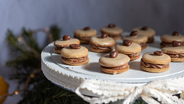 Kdy plnit cukroví? Takto se stihne rozležet, změknout a hlavně se nezkazí