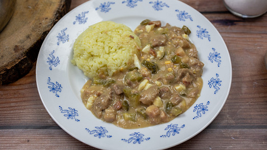 Znojemská omáčka: Klasika ze školní jídelny, která doma chutná naprosto odlišně