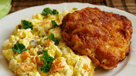 Nejoblíbenější bramborové saláty: 5 variací, které rozhodně stojí za vyzkoušení