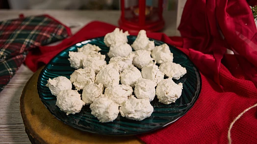 Jak připravit křehké kokosky? Jsou velmi jednoduché a pouze ze tří surovin