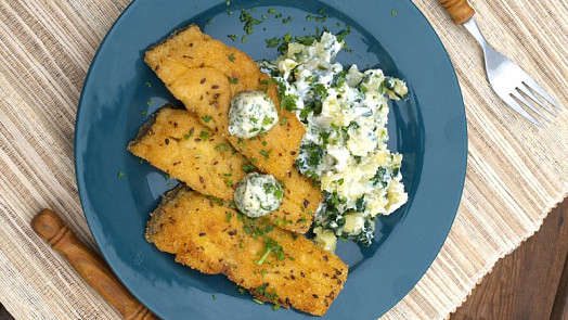 Křupavý kapr: Obměnou klasického trojobalu si ušetříte práci a pochutnáte si