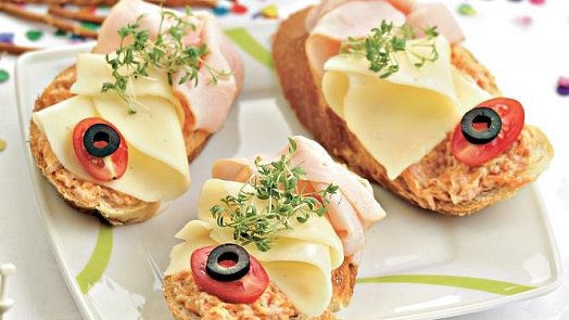 15 lahodných pomazánek na chlebíčky: Inspirujte se dokonalým občerstvením