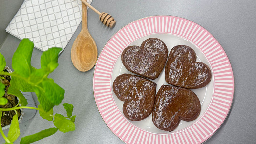 Vylepšete perníčky na maximum. Naučte se plněné perníčky podle videonávodu