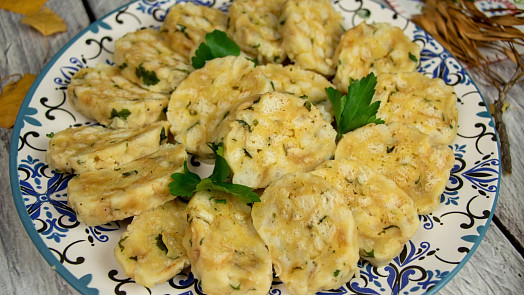 Jak udělat karlovarský knedlík? Skvostně nadýchaný knedlík doplní omáčky i pečínky