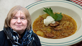 Babičky o silvestrovské půlnoci podávaly horkou polévku, která dokázala uklidnit žaludek