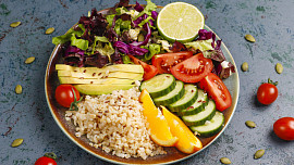 Odlehčený jídelníček: Po vánočním hodování nám vrátí formu a energii