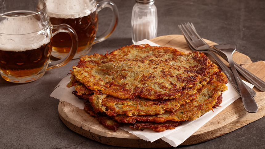 Jak udělat nejlepší bramboráky? Zkuste jednoduchý recept, který určitě nezklame