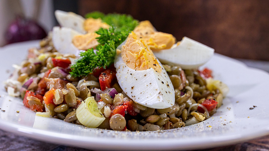 Co dobrého z luštěnin? Za málo peněz z nich uvaříte spoustu chutných a výživných jídel