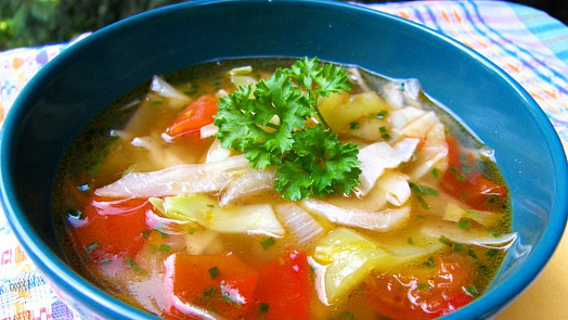 Co je to tukožroutská polévka? Provedeme vás jejími benefity i snadnou přípravou