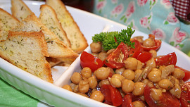 15 receptů na jídla z cizrny: Vychutnejte si polévky, hlavní jídla, hummus i falafel