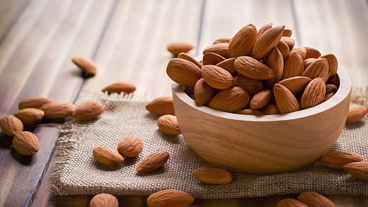 Jak využít mandlovou drť? Zbylou drť z výroby mandlového mléka nemusíte vyhazovat