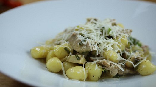 Noky s vepřovou panenkou a žampiony: Snadný minutkový recept ohromí svou chutí