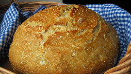 15 nejlepších receptů na domácí chleba: Luxusní bochník upečete z kvásku i droždí