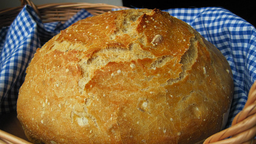 15 nejlepších receptů na domácí chleba: Luxusní bochník upečete z kvásku i droždí