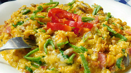 Lahůdkové droždí je výtečné dochucovadlo s příjemnou chutí a vysokým obsahem vitamínů