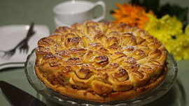 16 oblíbených jablečných moučníků: Chutné a svěží koláče a řezy, které nikdy neomrzí