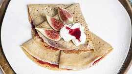 Nadýchané palačinky: Připravte je z těsta s minerálkou, lepší jste ještě neochutnali