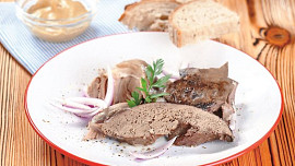 Uvařte si s námi snadný vepřový ovar. Zvládnou ho i začátečníci v paneláku