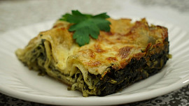 Jak na lasagne se špenátem? Odlehčete jídelníček chutným vegetariánským jídlem