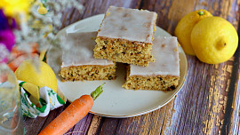 Mrkvová buchta: Videonávod na výtečný moučník, který vás překvapí snadnou přípravou