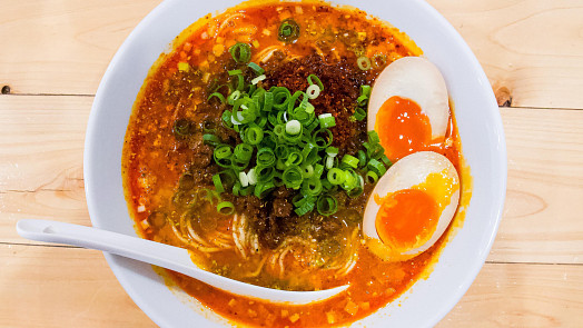 Jídla pro zahřátí na chladné dny: Tipy na teplé snídaně, svačiny, obědy i večeře