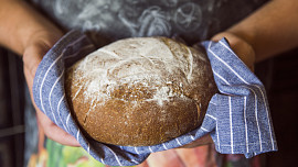 Domácí chléb bez hnětení: Upečte si vlastní bochník plný chuti a neodolatelné vůně