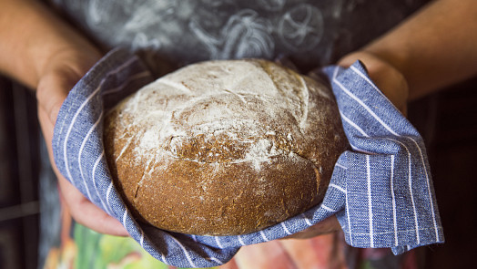 Domácí chléb bez hnětení: Upečte si vlastní bochník plný chuti a neodolatelné vůně