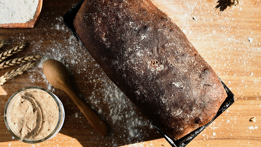 15 receptů na kváskové pečení: Z kvasu se nepeče pouze chleba. Inspirujete se?