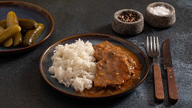 Vepřové maso dušené na kmíně podle ČSN: Připravte si k obědu neodolatelnou klasiku