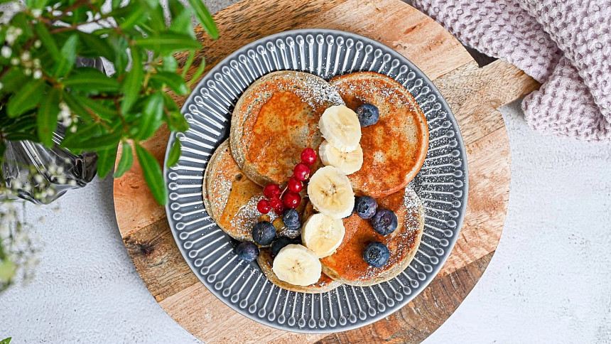 15 receptů na teplé snídaně: Začněte den výživným a chutným jídlem, které zahřeje