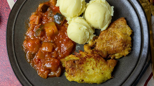 Vepřové medailónky v pivním kabátku podle ČSN: Maso v těstíčku si vás získá