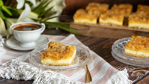 Nejrychlejší tvarohový koláč podle videa: Tuto lahodnou dobrotu zvládnete vcukuletu