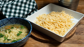 Recept na poctivé domácí nudle: K jejich přípravě vám stačí pouze tři suroviny