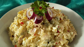 Zelný vlašský salát: Zajímavá obměna klasického vlašáku vás nadchne výbornou chutí