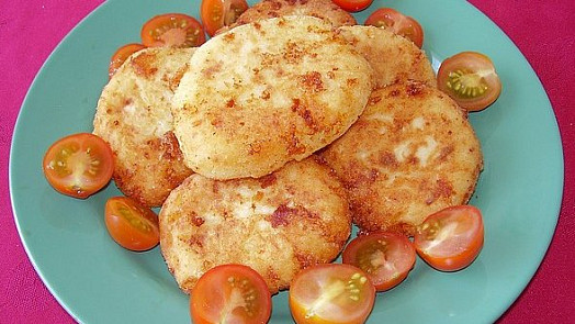 Tvarůžkové syrníky: Jednoduchý recept nadchne všechny příznivce olomouckých syrečků